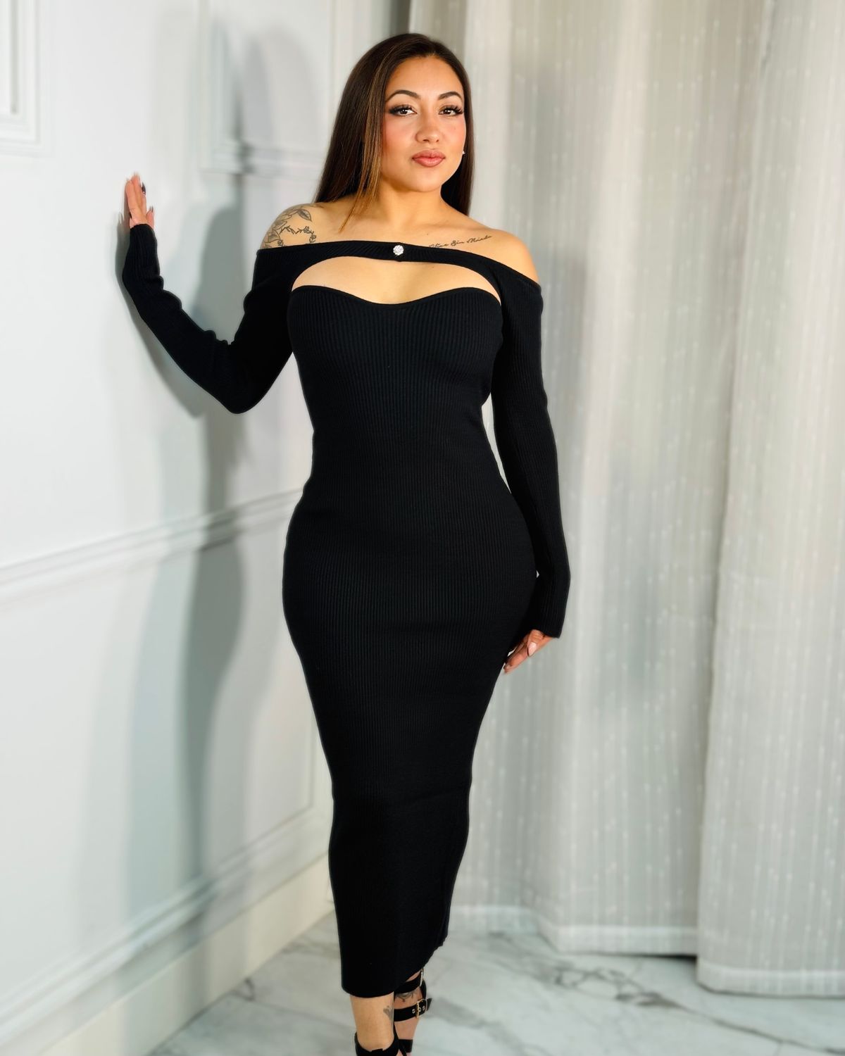 Take me serious midi dress