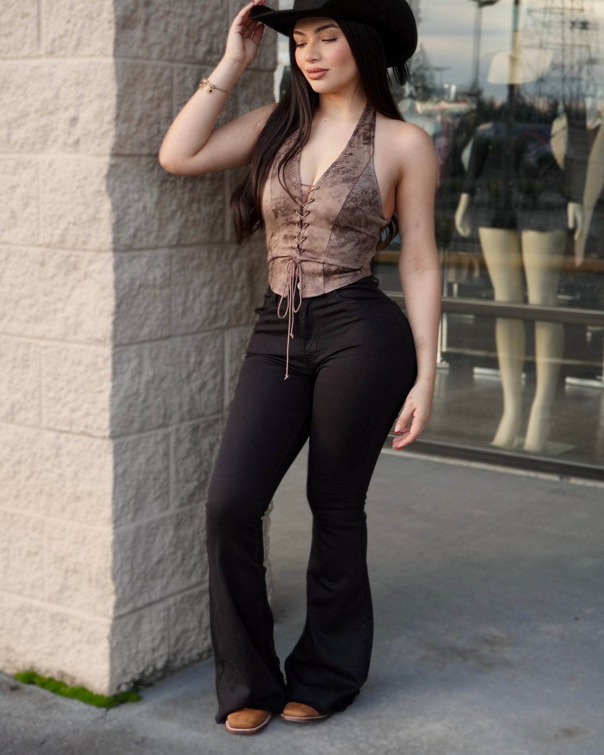 Western feels flare solid pants