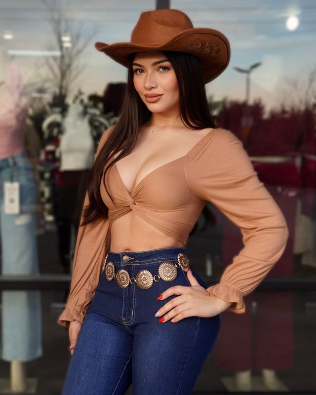 Diva on a budget crop top