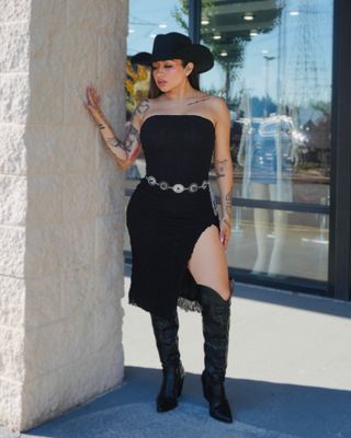 Outfit on point strapless dress