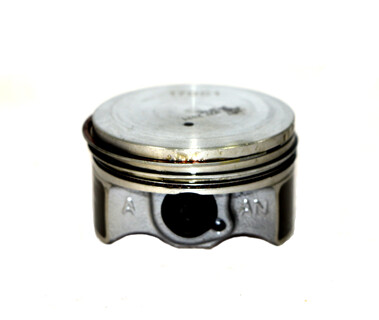 CYLINDER BLOCK AND PISTON (3W RE)