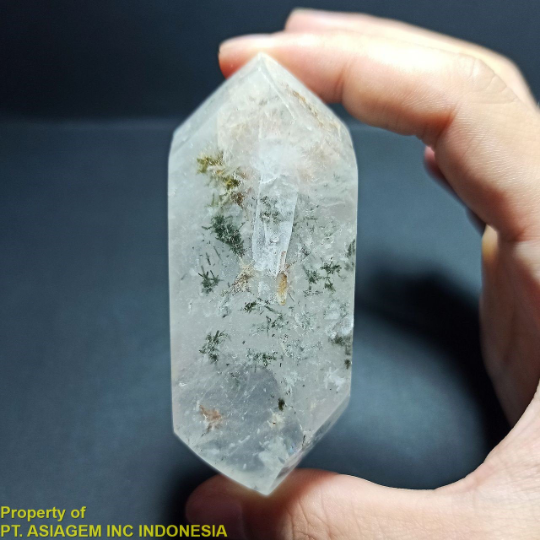 22ct 100% NATURAL Indonesia Green Brown White Actinolite Inclusion Quartz