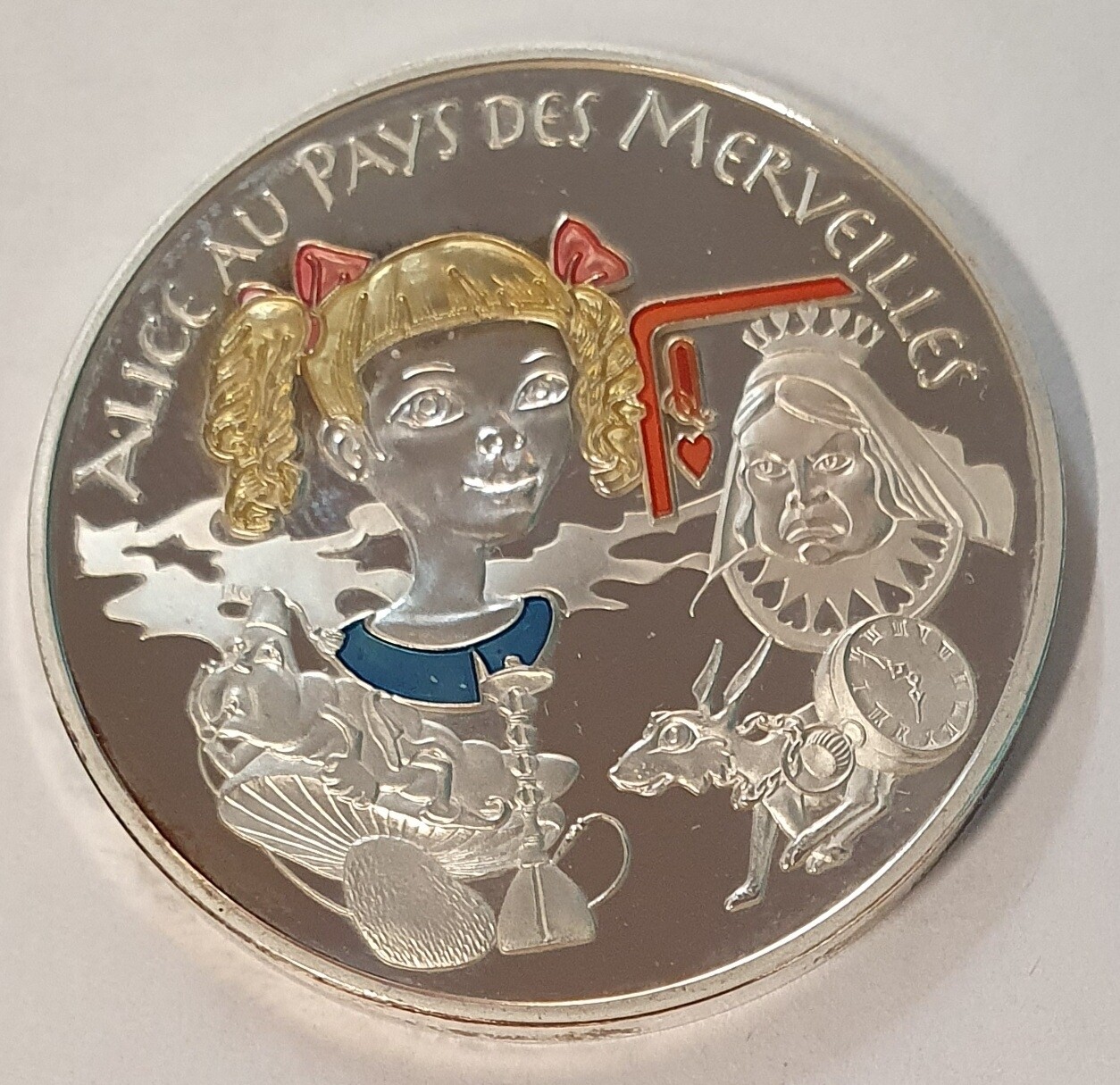 ALICE AU PAYS DES MERVEILLES