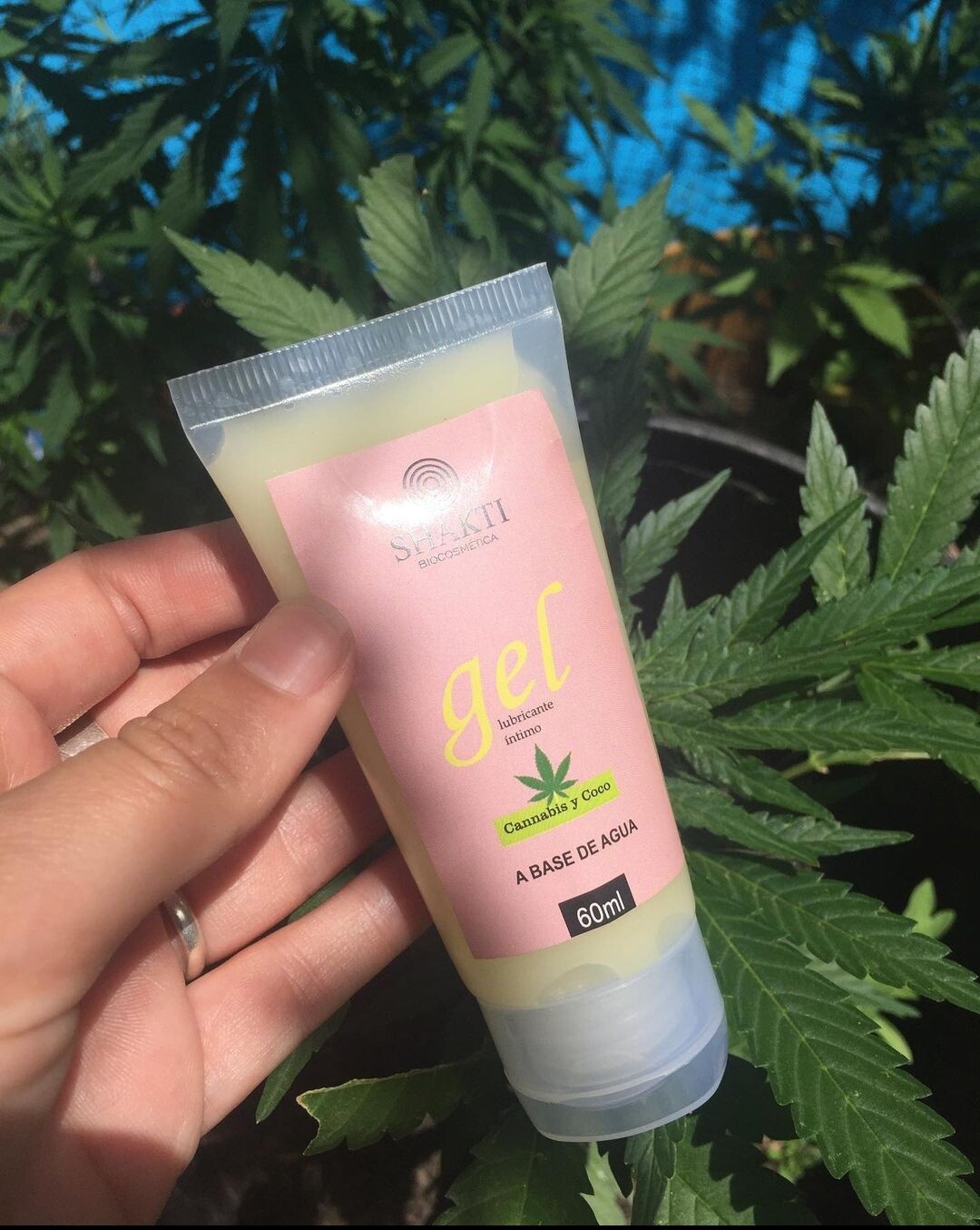 Gel Lubricante intimo Cannabis y Coco