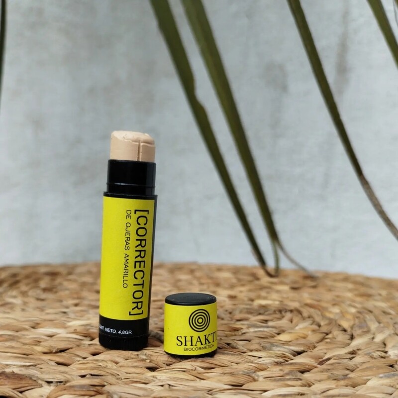 Corrector de ojeras amarillo
