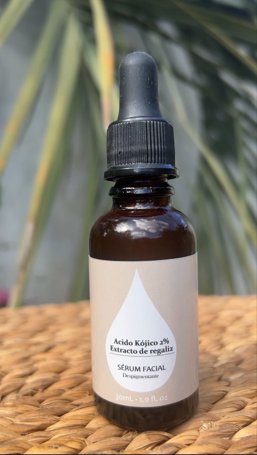 Serum Ácido kojico y extracto de Regaliz