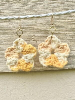 Crochet flower earrings