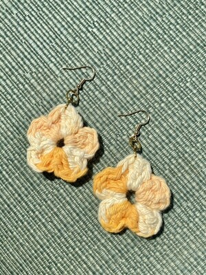 Crochet flower earrings