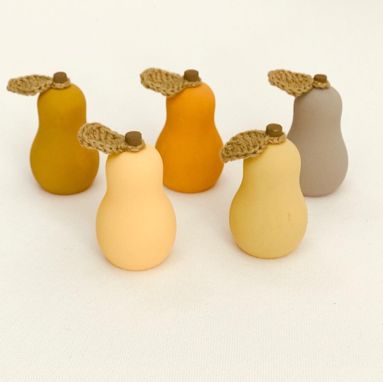 Holzspielzeug "Pears-Family"