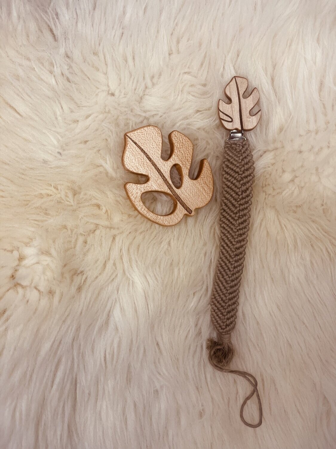 Holz-Beißring "Leaf"