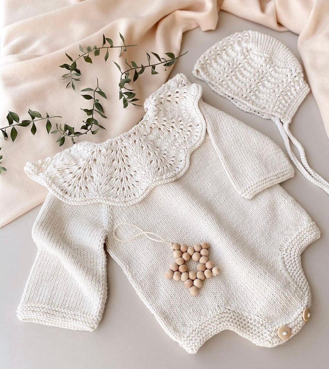 Strickstrampler-Set mit Babybonnet