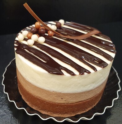 TROIS CHOCOLATS