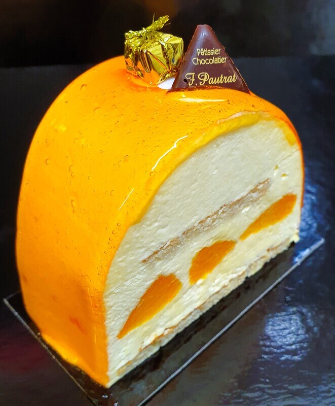 BUCHE AUX TROIS AGRUMES (Orange, Yuzu, Mandarine)                  1 PART  NDIVIDUELLE