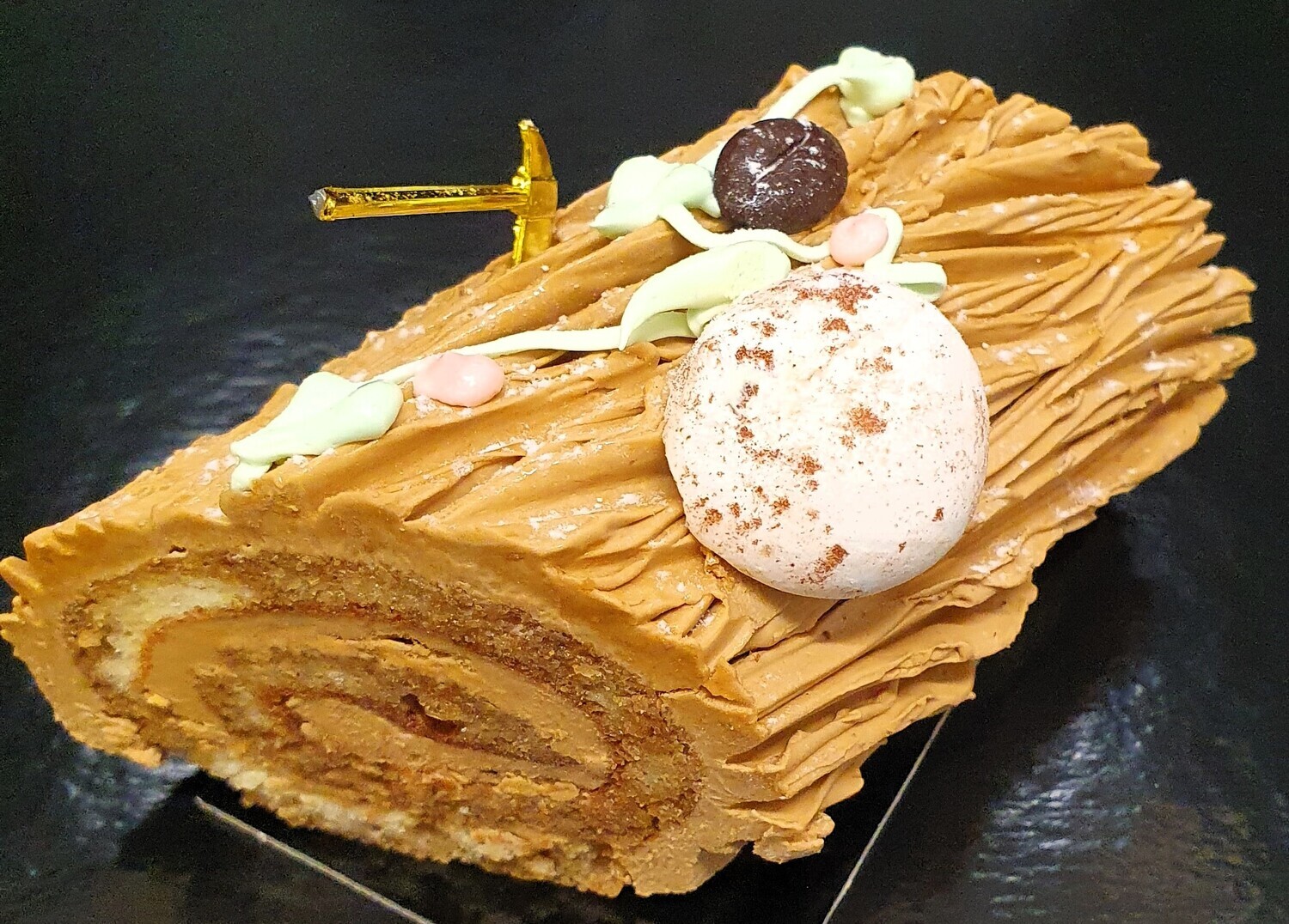 BUCHETTE   CAFE CREME AU BEURRE  ROULEE