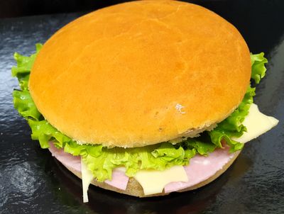 sandwich bagnat brioché JAMBON BLANC EMMENTAL