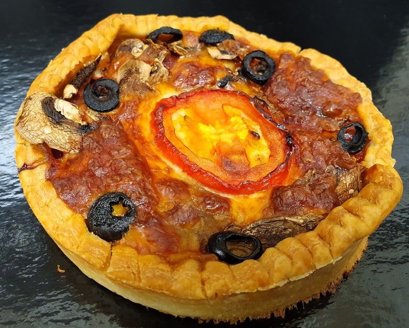 TARTE TOMATE MOZZARELLA CHAMPIGNONS