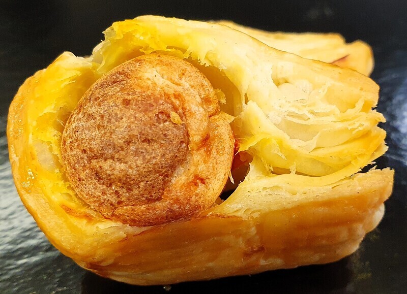 MINI FEUILLETE SAUCISSE