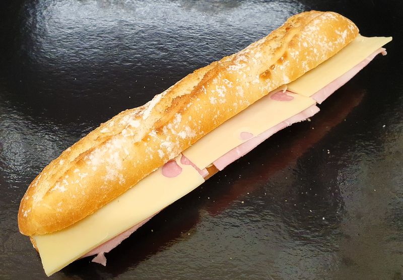 sandwich baguette JAMBON BLANC EMMENTAL
