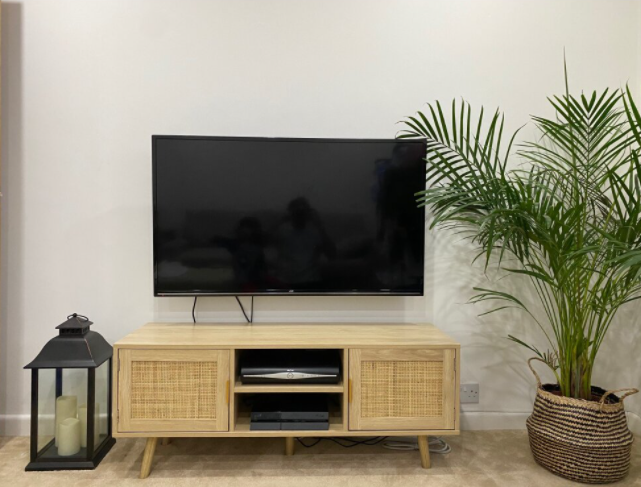 120cm Modern Light Rattan Tv Unit Wooden TV Stand Cabinet with Storage