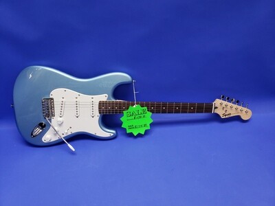 2017 PLACID BLUE COLOR FENDER SQUIER BULLET STRATOCASTER 6 STRING RIGHT HAND ELECTRIC GUITAR
