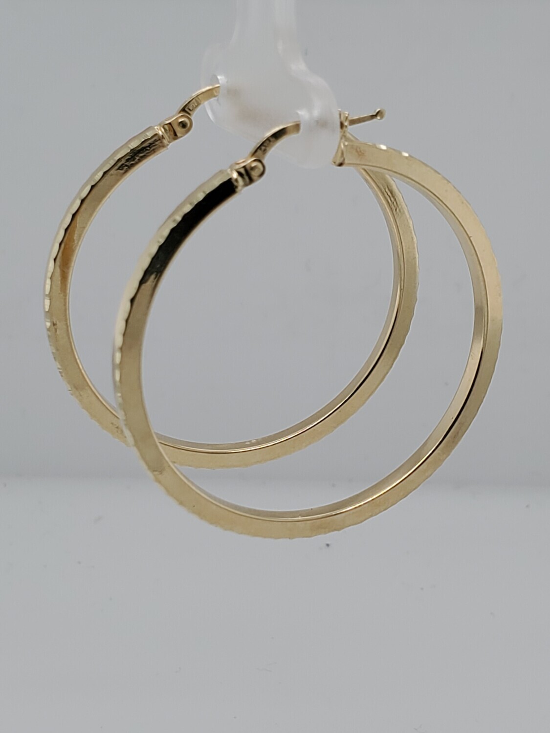 BRAND NEW!! 10k HOLLOW HOOPS WITH  DIAMOND CUT EDGE DESIGN   INVENTORY # I-18261 75TH AVE