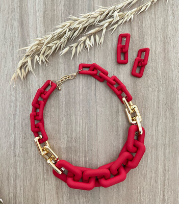 Red Bold Chains Necklace Sst