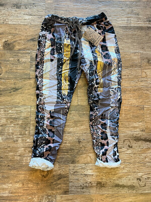 Gold Black Joggers (One Size)