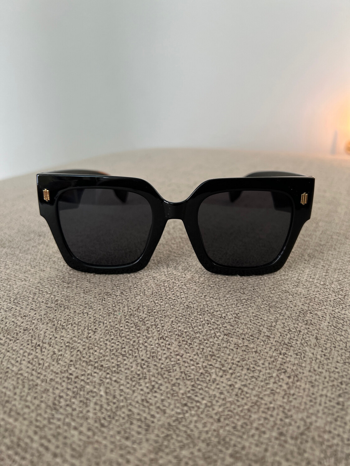 G&G Black Retro Sunglasses