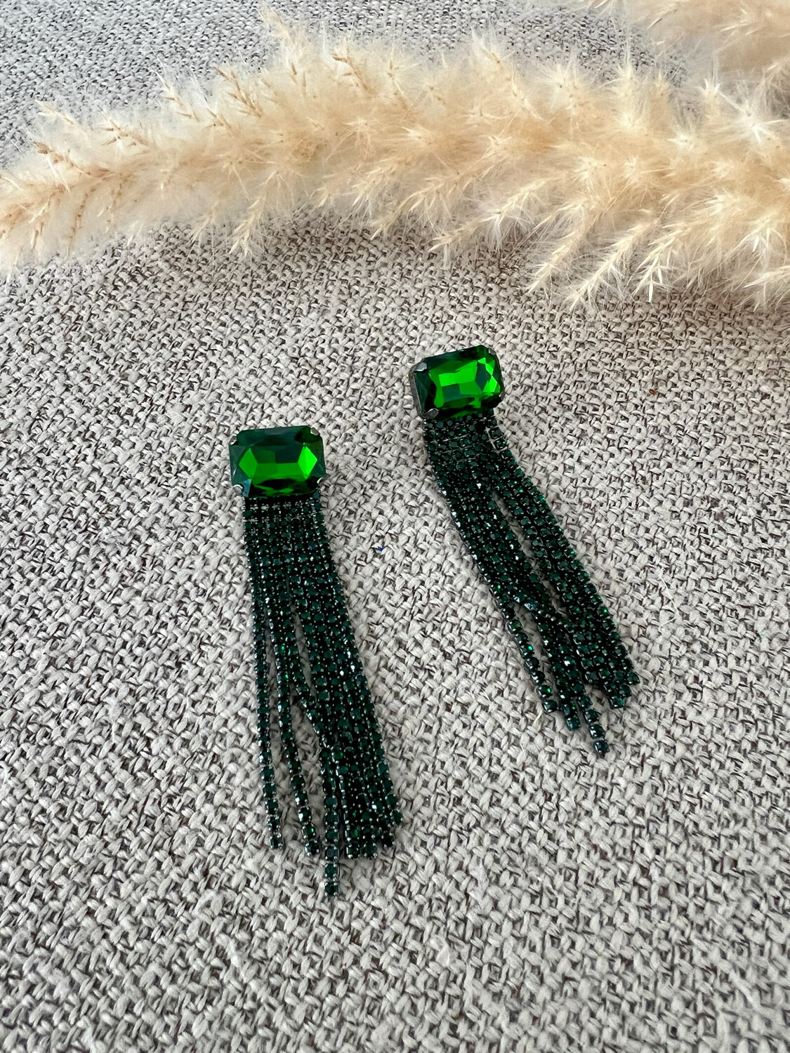 Green Elegant Drops Earrings