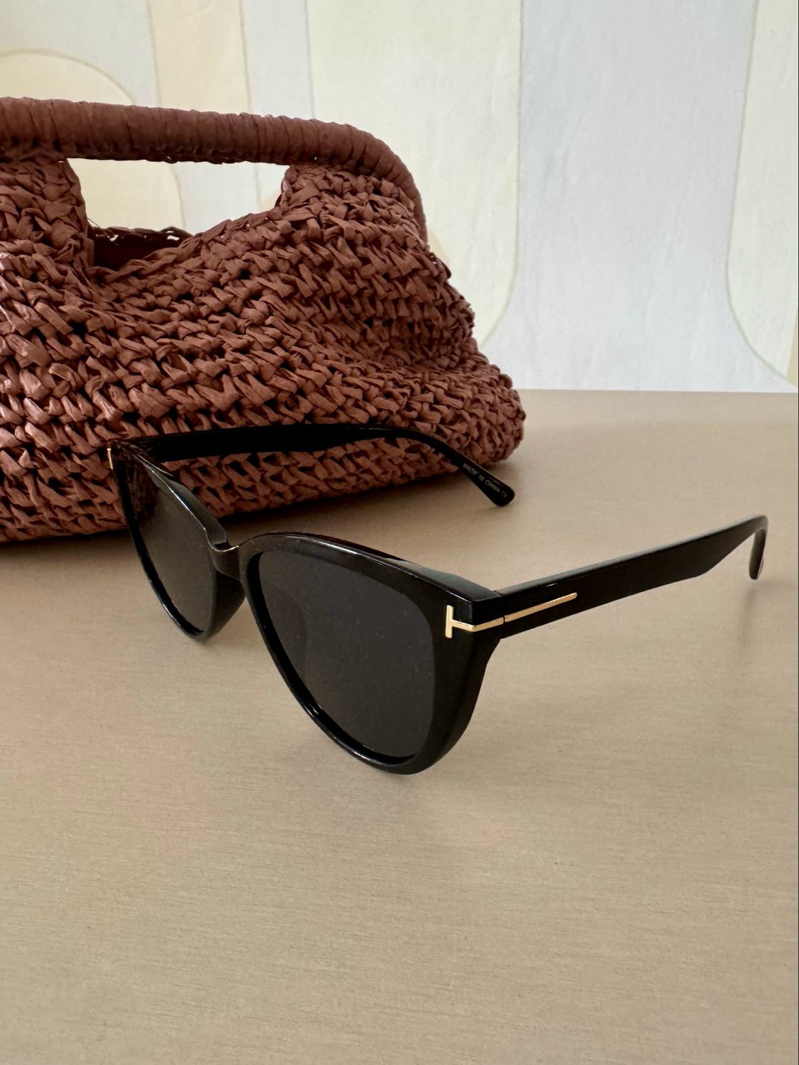 Ari Black Sunglasses