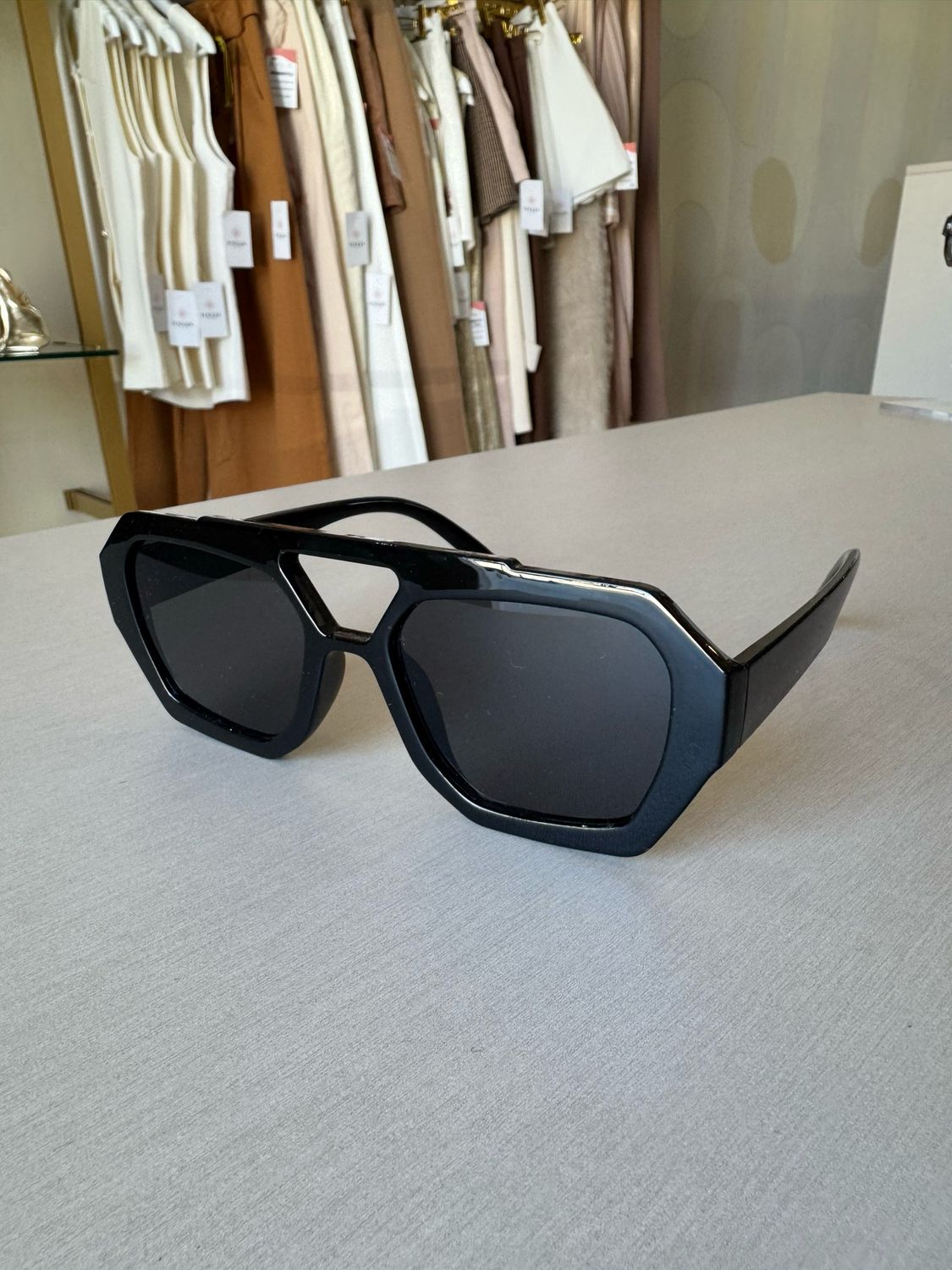 Vera Black Sunglasses