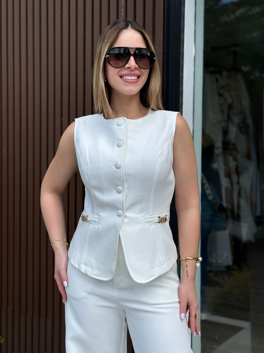 Timeless Off White Elegant Set