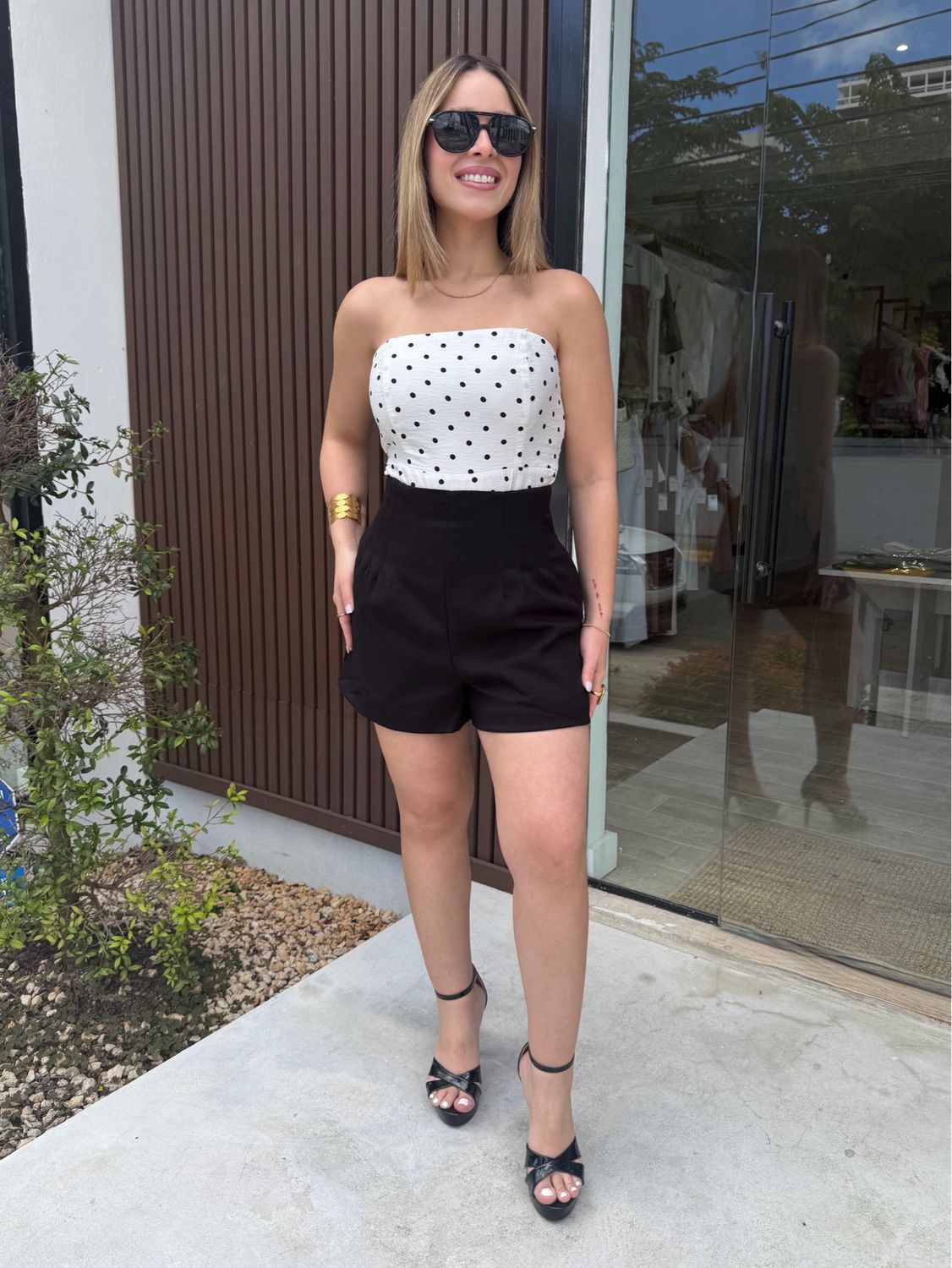 Black Pleated Highwaisted Shorts