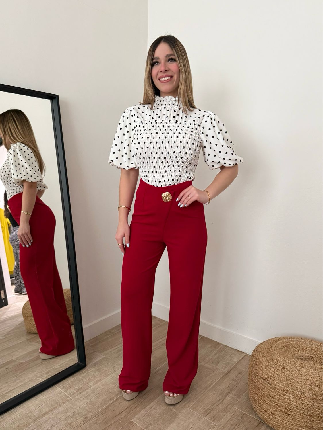 Red Elegant Gold Detailed Pant