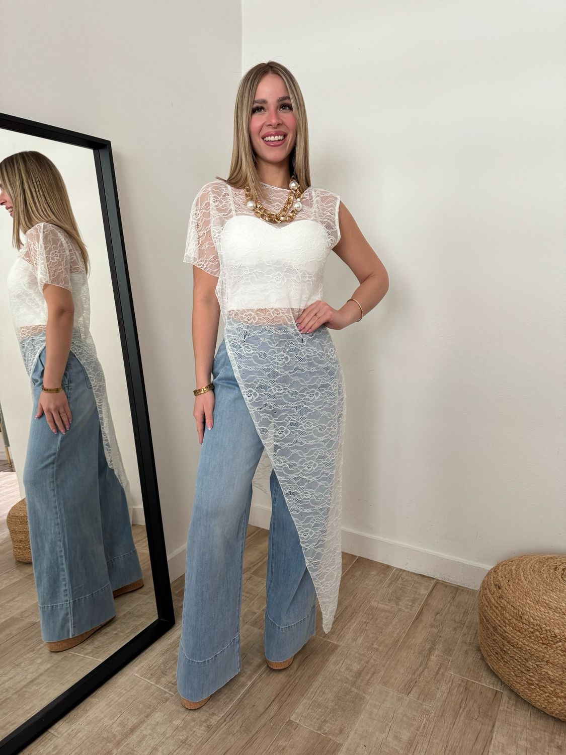 White Elegant Lace Tunic