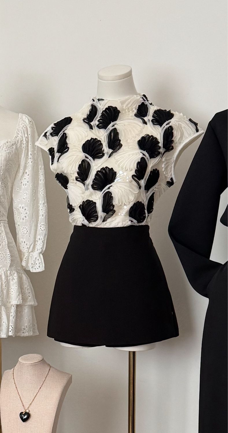 Petals Ivory & Black Blouse By Gracia