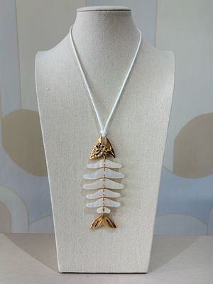 Pearl Fishbone Necklace