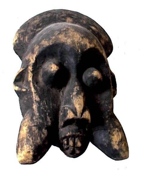 Très vieux masque Bamoun. Cameroun