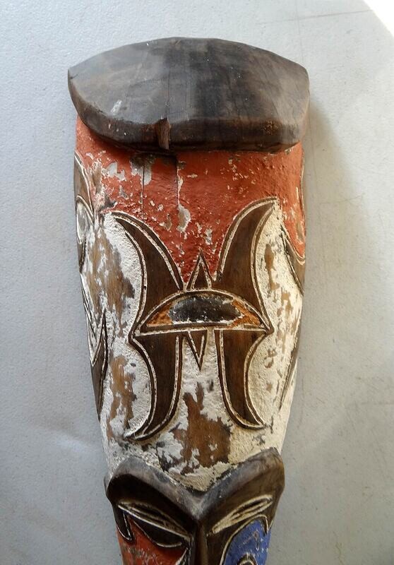 Très grand FANG polychrome. Gabon