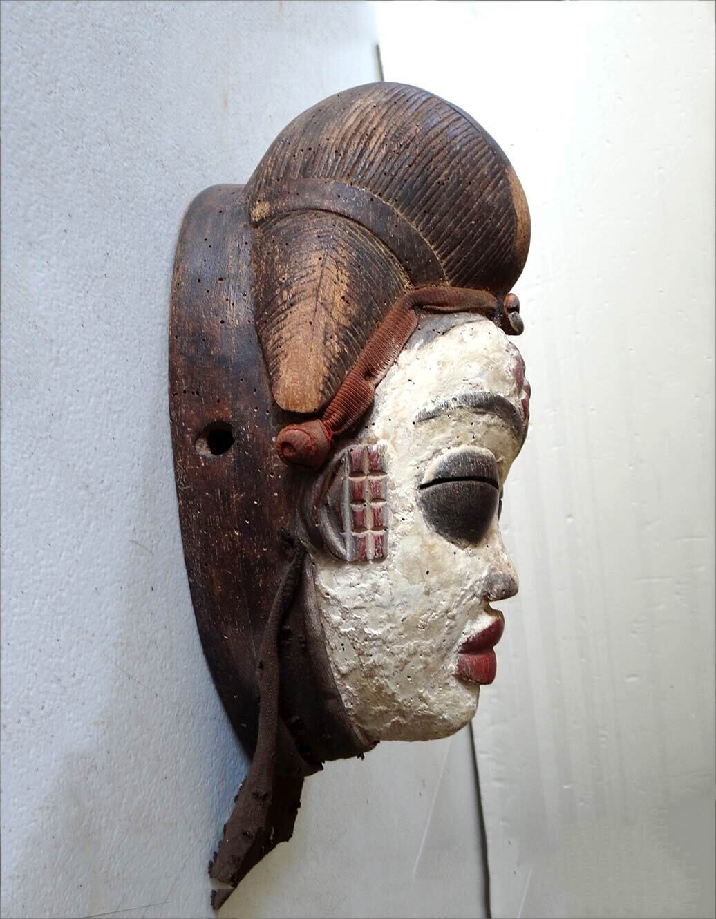 Punu. Okuyi. Gabon