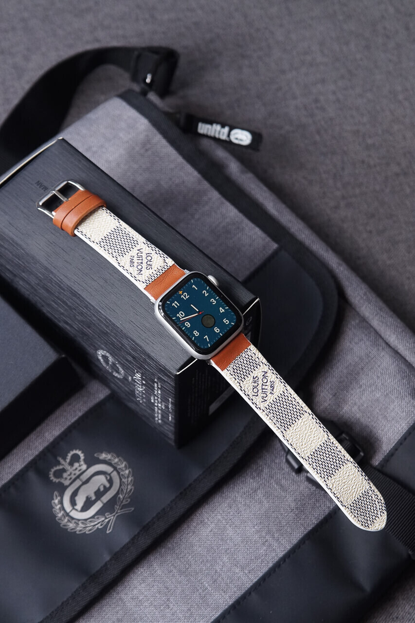 ヴィトン　バンド Custom Made Louis Vuitton Apple Watch Band