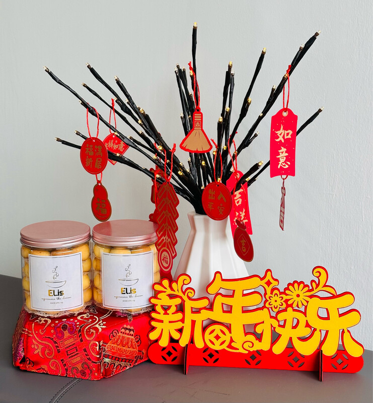 CNY Pineapple Balls