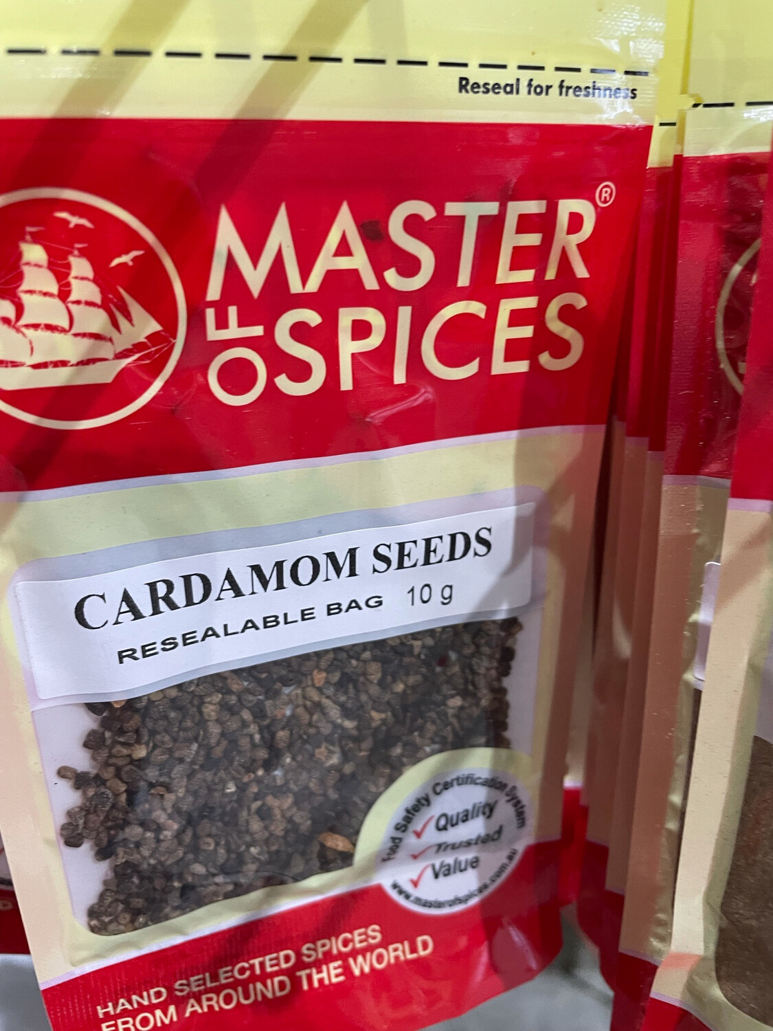 MOS Cardamom Seeds