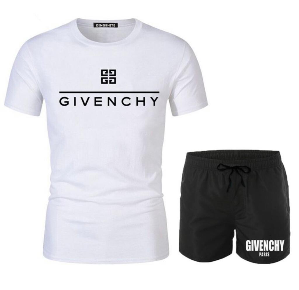 Completo Givenchy e Costume