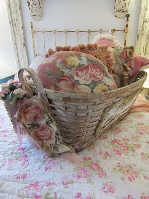 Large painted gathering basket cottage style home decor Large painted gathering basket cottage style home decor
