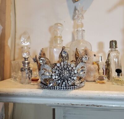 Sold Rhinestone metal crown for statues home decor