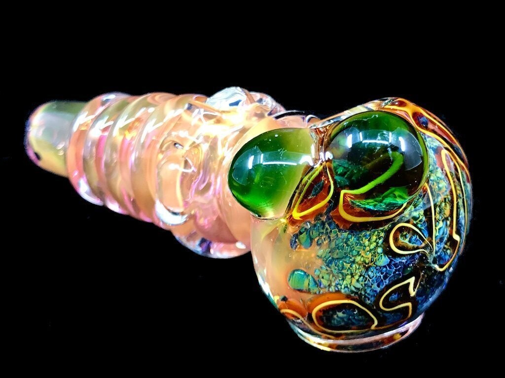 Ribbed Glass Pipe 