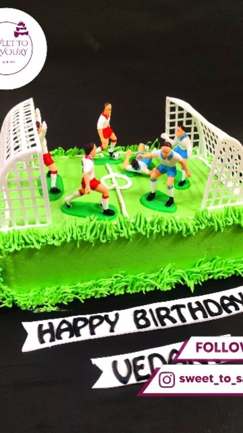 8PCS Soccer Football Sports Cake Topper Team Players with Goal Post Toys  Set for Cake Decoration Football Theme, Football Lover's Birthday Party,