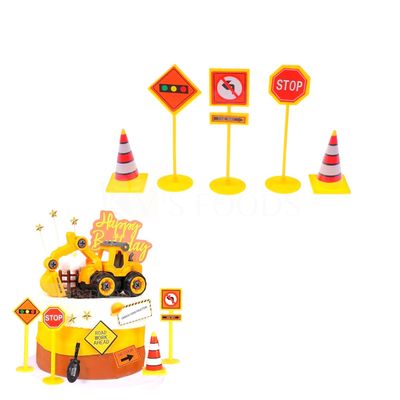 5PCS Mini Traffic Cone, Street Road Traffic Signs, Stop, Signal Set, No left Turn Cake Toppers, Inserts Model Block Educational Kids Toy Engineering Construction Excavation Traffic Signpost Cake Decor