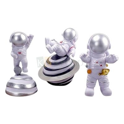 3pcs PVC Astronaut Spaceman Figurine Cake Topper, Earth Galaxy Space Theme Cake Decoration, Miniature Figurine, Toy, Gift Children's Play Toys Set, Figure for Shelf Bookstore Office Collections